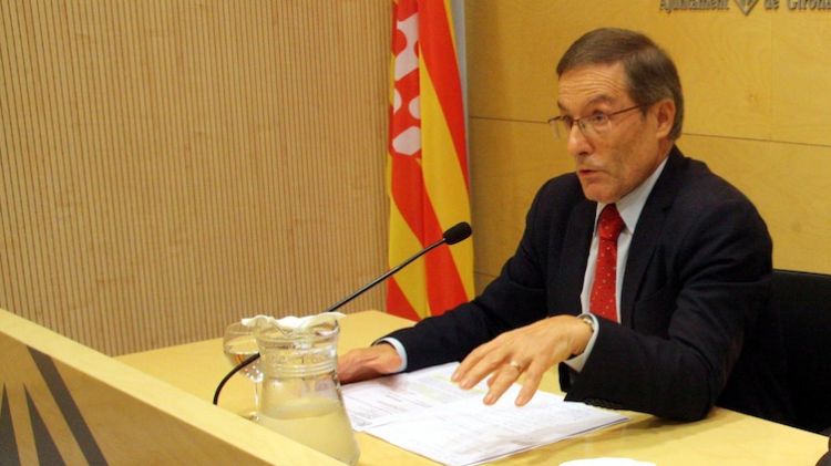 L'alcalde, Carles Puigdemont, ha volgut fer costat al defensor de la ciutadania de Girona © ACN