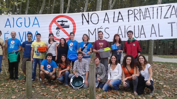 Alguns dels membres que han participat en l'acció reivindicativa © ACN