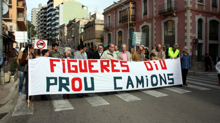 Tall de l'N-IIa aquest dijous al migdia a la plaça del Sol de Figueres © ACN