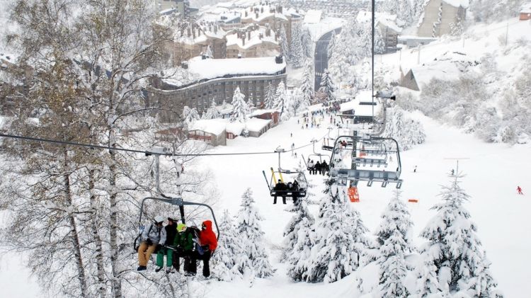 Gruixos destacats a l'estació de Baqueira (Val d'Aran) © ACN