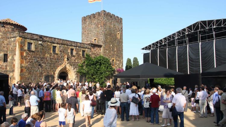 Gran assistència de públic a l'homenatge als fundadors del jardí botànic de Cap Roig © ACN
