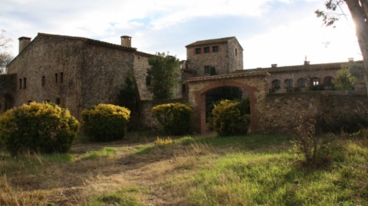 La masia Mas David situada en una zona a les afores de Peralada   © ACN