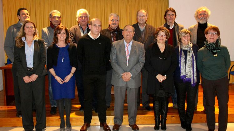 Els socis fundadors i membres del Patronat de la Fundació de l'Hospital d'Olot © ACN