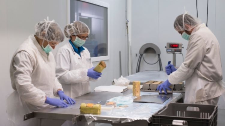 L'empresa gironina, amb seu a Riudellots de la Selva, processa anualment 80 tones de foie i 150.000 animals © ACN