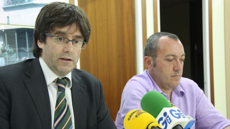 El portaveu de CiU a Girona, Carles Puigdemont, i el número dos a Girona, Albert Riera © ACN