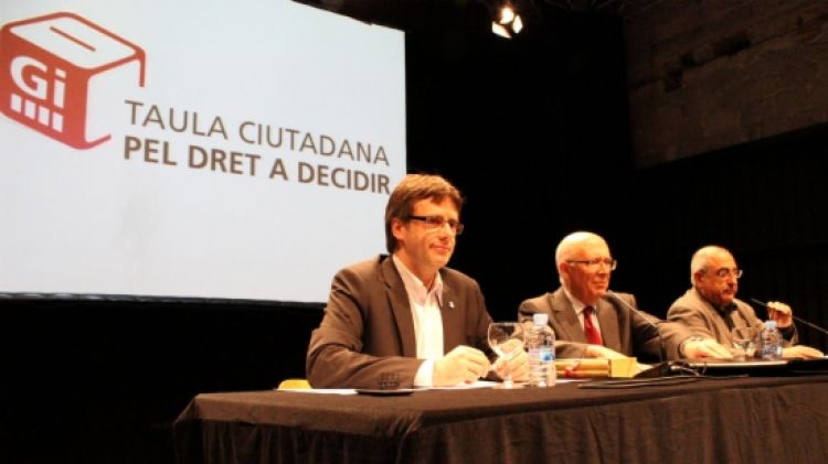 Un moment de la reunió de la taula ciutadana pel dret a decidir a Girona © Aj. de Girona