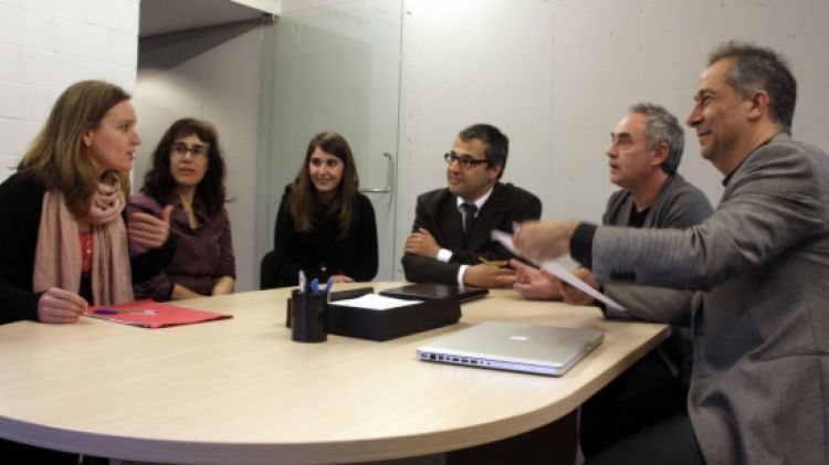 Reunió d'aquest vespre a Roses del xef Ferran Adrià amb membres de IAEDEN-Salvem l'Empordà © ACN