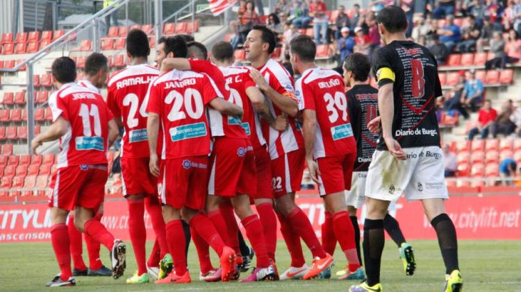 Els de Manchín celebrant la victòria © Girona FC