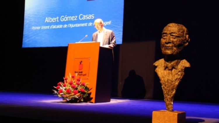 El primer tinent d'alcalde de Palafrugell, Albert Gómez, ha iniciat la lectura © ACN