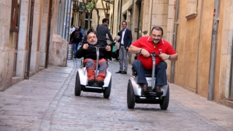 Prova de les cadires 'Genny' al carrer de la Força de Girona © ACN