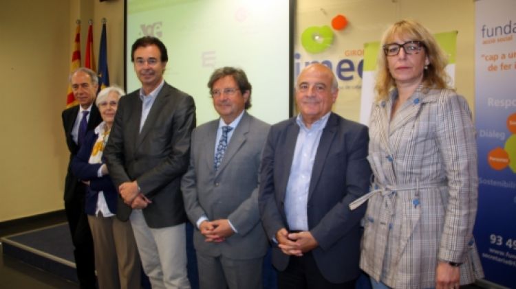 Empresaris, representants d'associacions i de Cambres de Comerç amb el president de Pimec a Girona © ACN