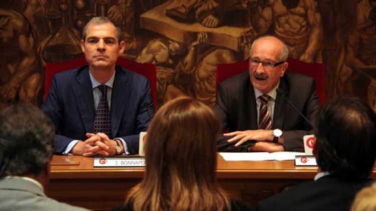 L'ambaixador Jérôme Bonnafont, i el president de la Cambra de Comerç, Domènec Espadalé © ACN