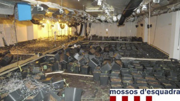 Els Mossos d'Esquadra van trobar la nau de Figueres totalment buida © ACN