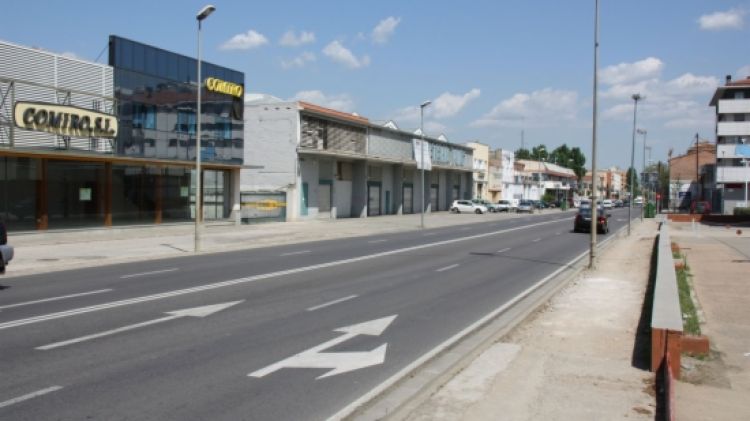 La nova Clínica Girona anirà a la zona sud de la ciutat on actualment hi ha naus abandonades © ACN