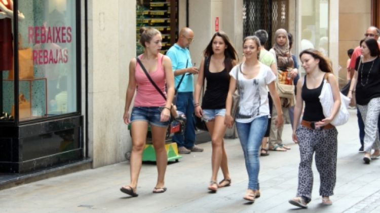 El centre de Figueres ha tingut un inici de rebaixes d'estiu tranquil © ACN