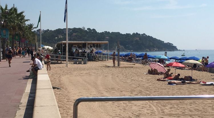 Mor un home de 78 anys mentre es banyava a Lloret de Mar