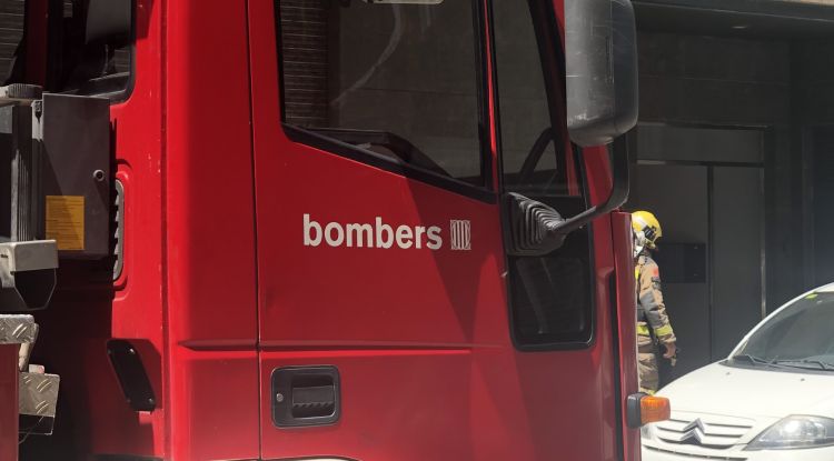 Ferit greu un home de 78 anys en incendiar-se una butaca a Sant Feliu de Guíxols