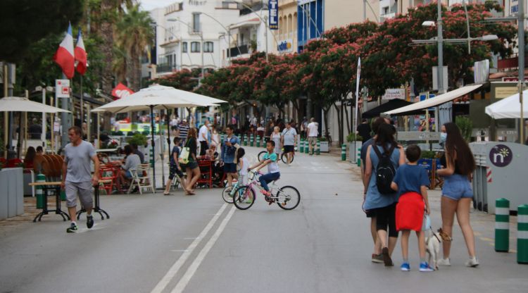 Els comerciants de Platja d'Aro sortegen un Fiat Panda híbrid