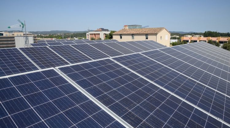 Vilablareix rep uns 215.000 euros per a instal·lar plaques solars en tres equipaments municipals