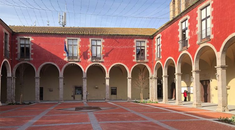 Castelló d’Empúries permetrà pagar els impostos en vuit mesos i entrar gratis als museus