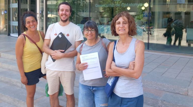 Docents 17190 de Salt suspenen Educació en la protecció d'alumnes vulnerables