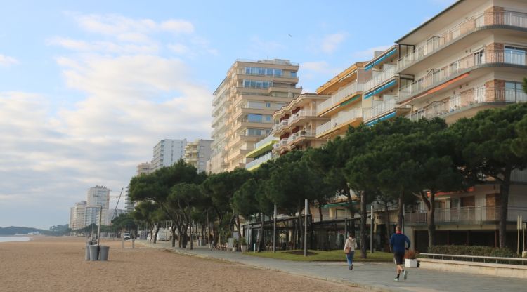 Els treballadors de temporada afronten lloguers de 1.460 euros al mes a la Costa Brava