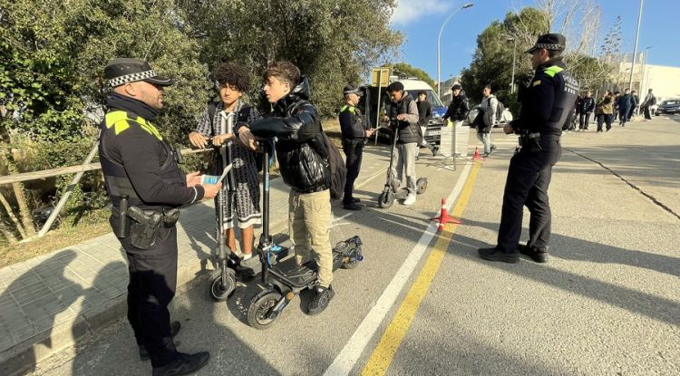 Blanes informa sobre la nova obligació de l'assegurança en l'ús dels patinets