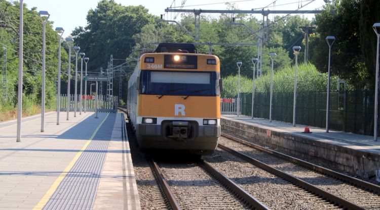 Interrompuda la circulació entre Caldes de Malavella i Girona per un possible despreniment sobre la via