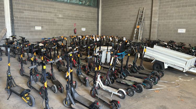 Salt immobilitza prop de 180 patinets en un mes per manca d’assegurança