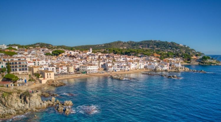 Palafrugell reforça la recollida comercial al litoral els caps de setmana