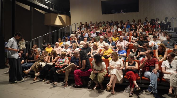 Girona constata que més del 60% de la població utilitza habitualment el català