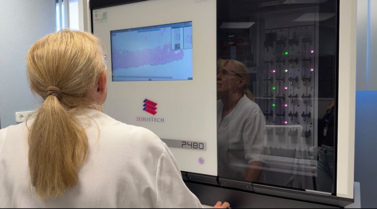 L'Hospital de Palamós s'estrena en la patologia digital amb dos escàners