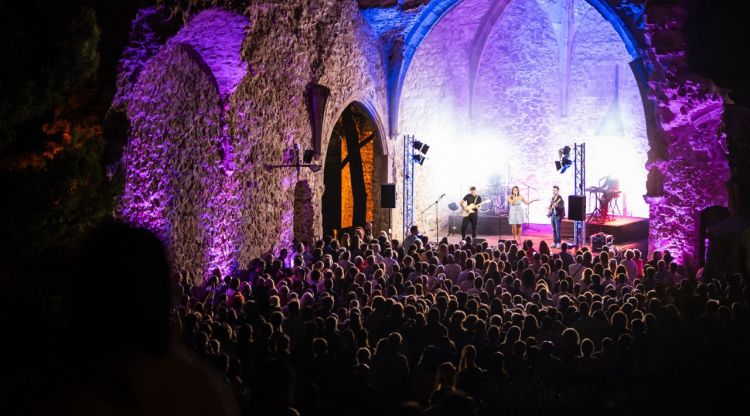 Tossa tanca la quarta edició de les “Nits a dalt de Vila” amb un tribut a La Oreja de Van Gogh