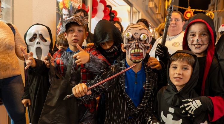 Lloret de Mar barreja castanyes, zombis i curses de terror en una nova edició del ‘Castaween’